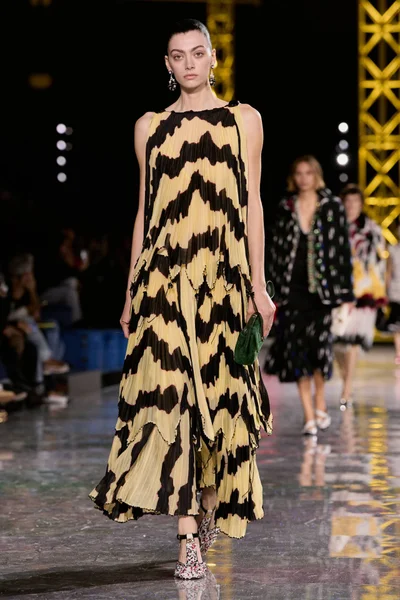 Look 55